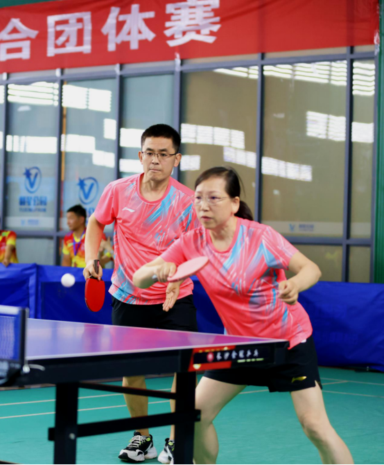 校工会赴我校扶贫点高龙村开展留守儿童“六一”节慰问活动